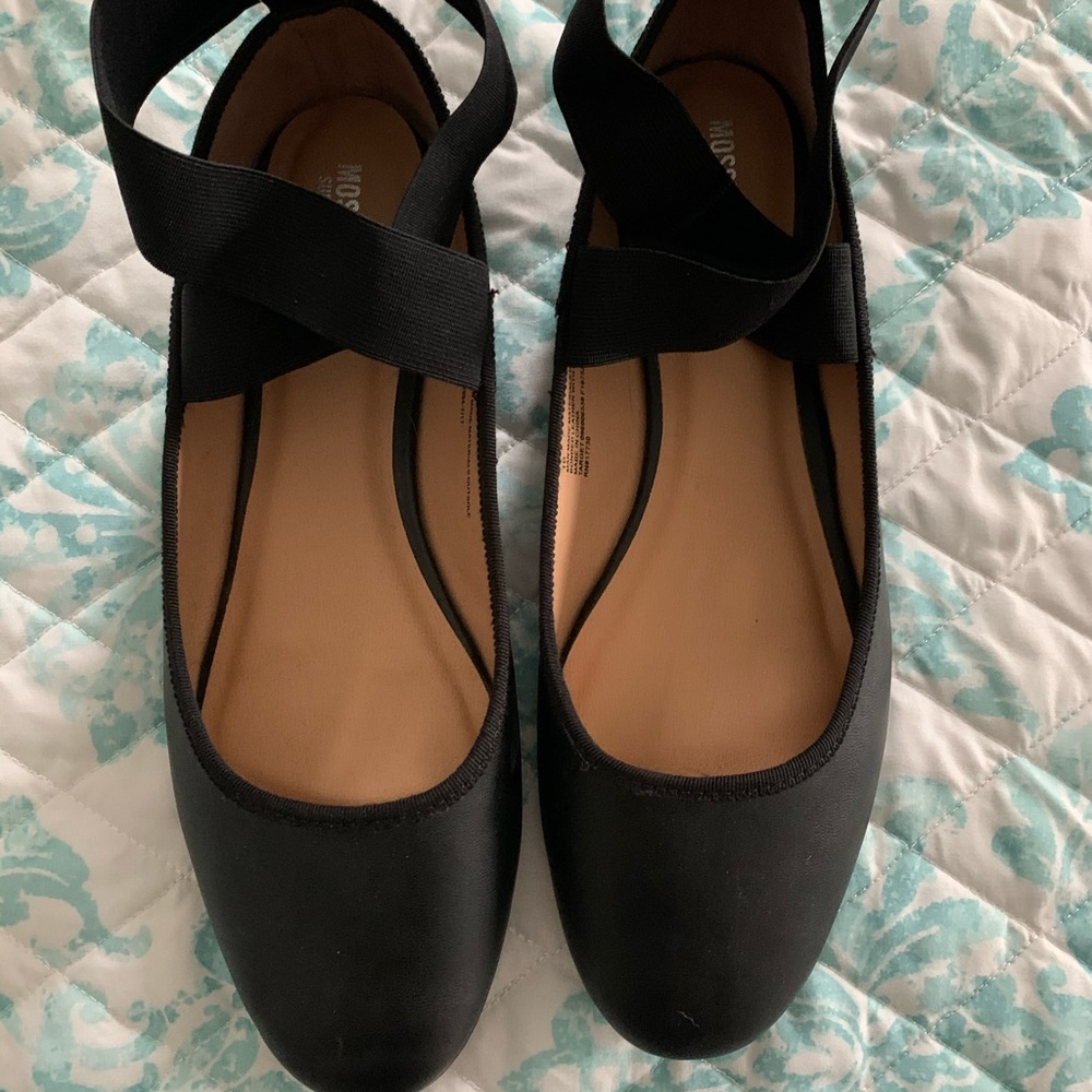 Black Ballet Flats